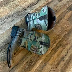 Men’s Ariat Boots 7.5